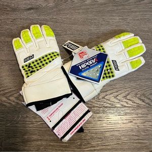 POW Snow Gloves- NWT